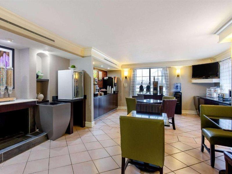 La Quinta Inn By Wyndham Champaign Eksteriør billede